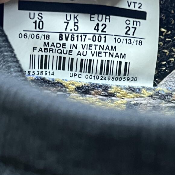 Nike Air VaporMax Flyknit 2 Cheetah Shoes Women Size 10 Black Red Low Sneakers - Picture 8 of 8